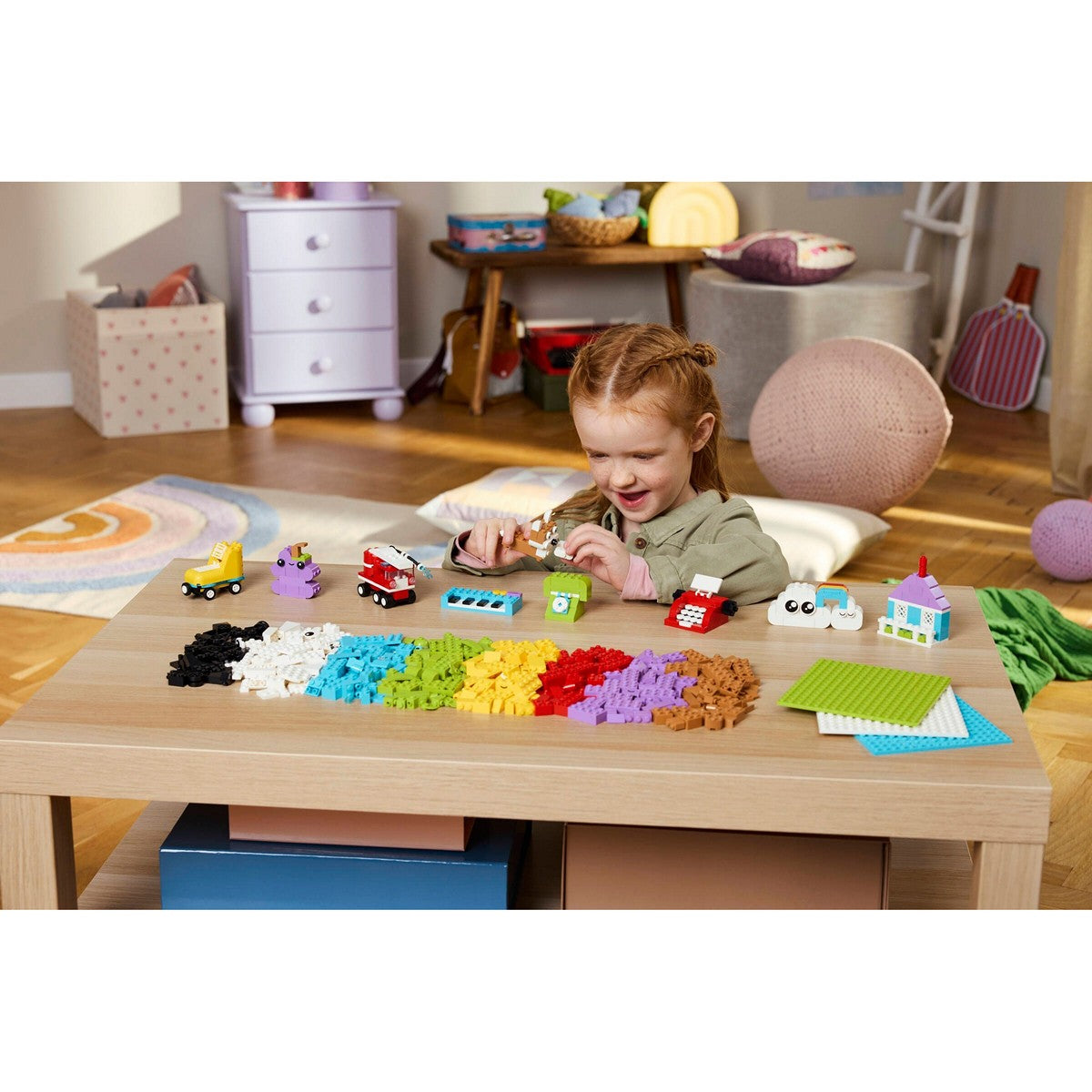 LEGO Classic 11044 Creative Build and Play Box