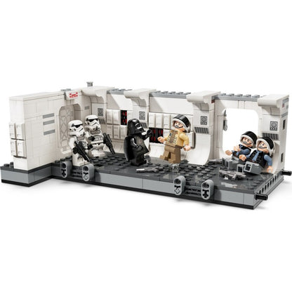 LEGO Star Wars 75387 Boarding the Tantive IV