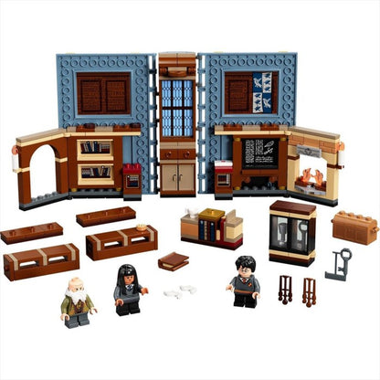 LEGO Harry Potter 76385 Hogwarts Moment Charms Class