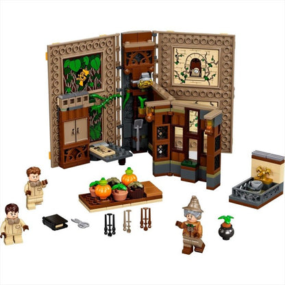 LEGO Harry Potter 76384 Hogwarts Moment Herbology Class