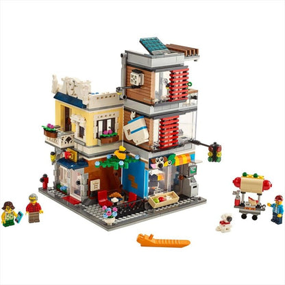 LEGO Creator 31097 Townhouse Pet Shop and Cafe