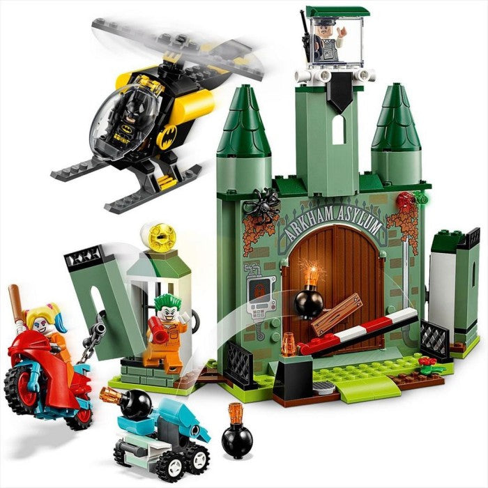 LEGO Superheroes 76138 Batman and The Joker Escape