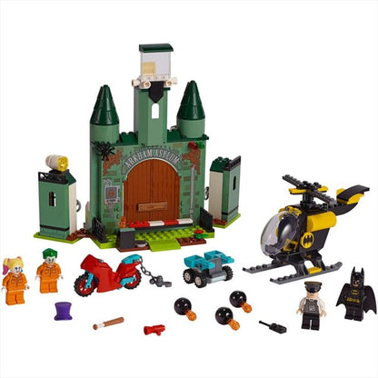 LEGO Superheroes 76138 Batman and The Joker Escape