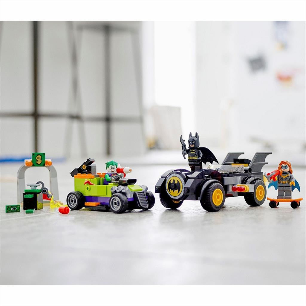 LEGO Superheroes 76180 Batman vs The Joker Batmobile Chase