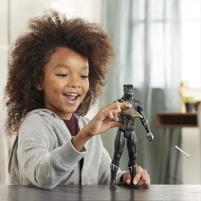 Hasbro E7388 Avengers Black Panther Titan Hero Series Blast Gear