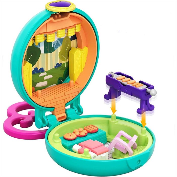 Polly Pocket GKJ39 Tiny Compact Barbeque GKJ43