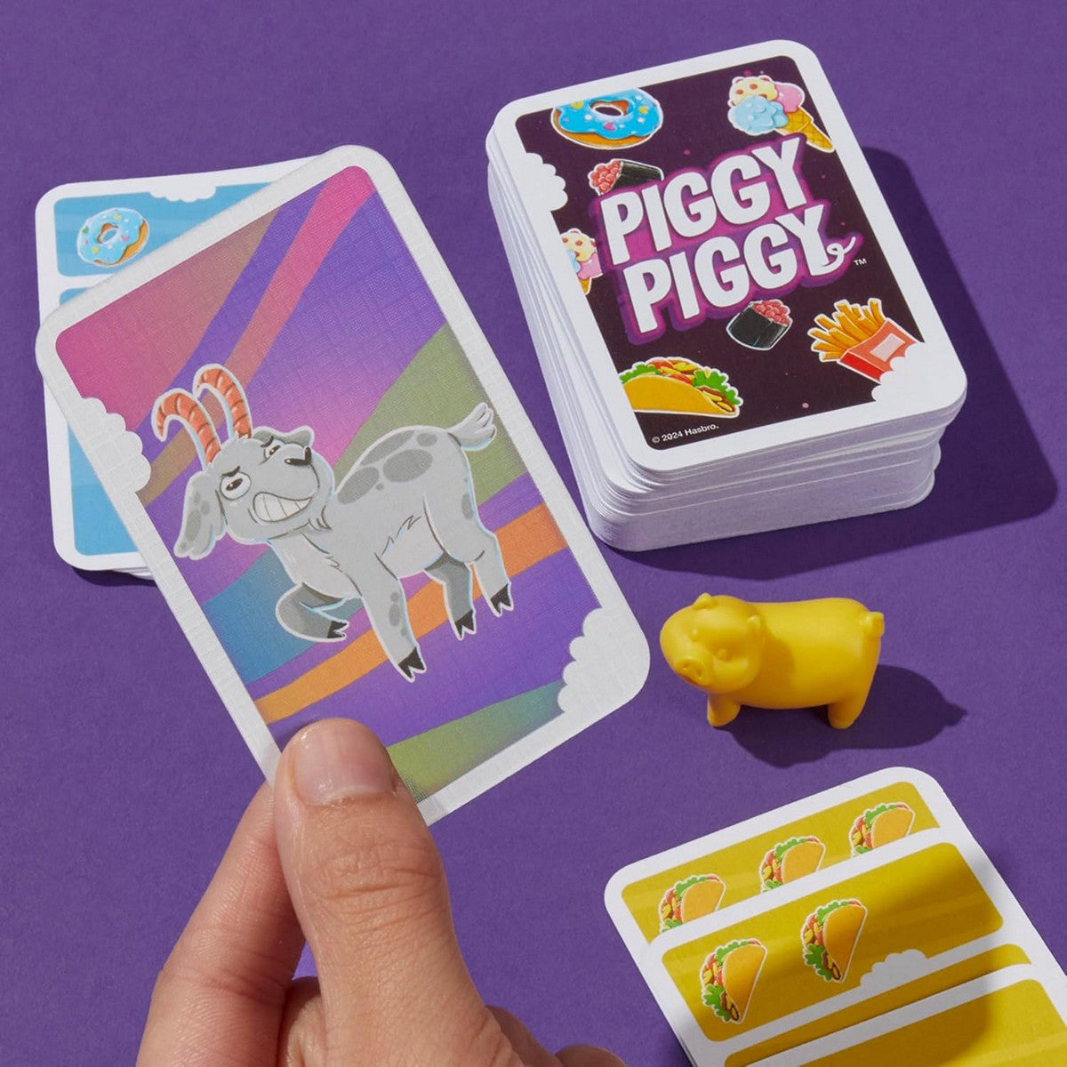 Hasbro Board Game F8819 Piggy Piggy Family Card Games