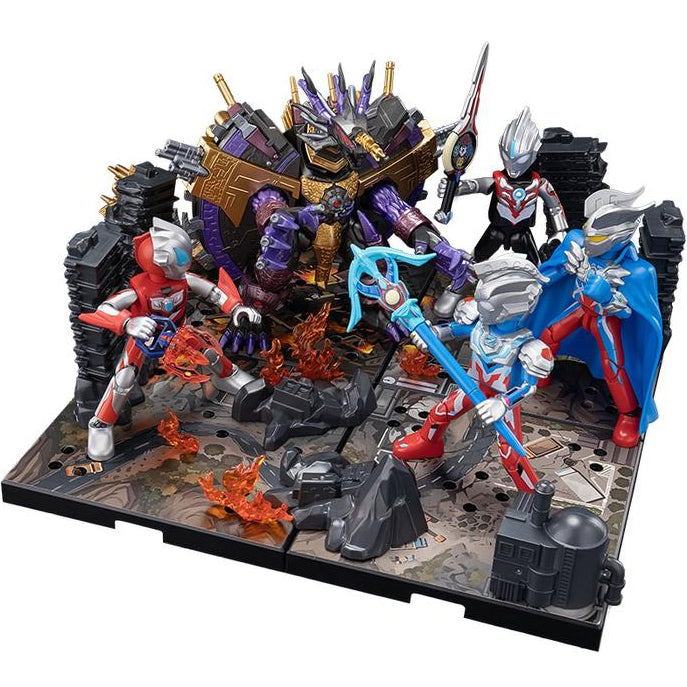 BLOKEES 73008 Figure Ultraman Classic Theme Version The Battle Against The Last Judgementer