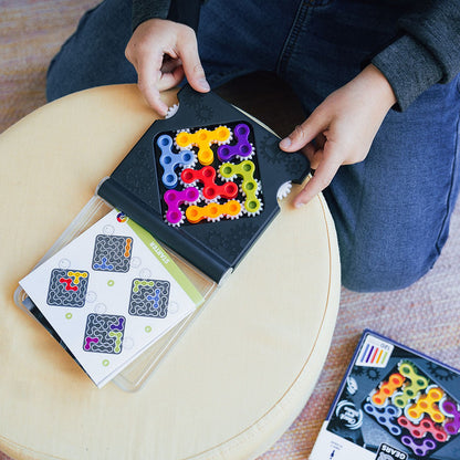 SmartGames 307 IQ Gears Pocket Board Game Mainan Edukasi Anak Dewasa Travel Size Smart Games