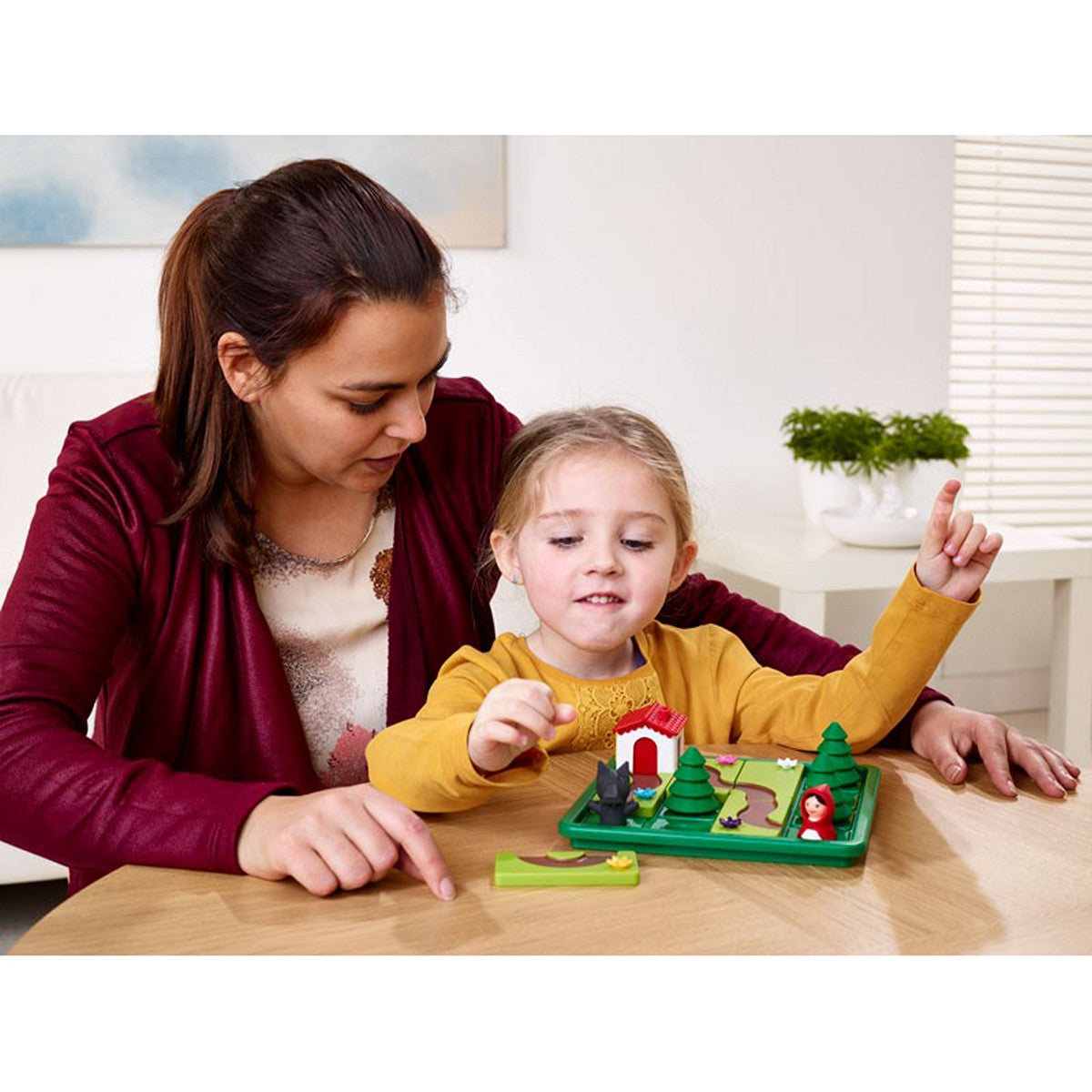 SmartGames 021 Little Red Riding Hood Deluxe Preschool Board Game Mainan Edukasi Anak Dewasa Travel Size Smart Games