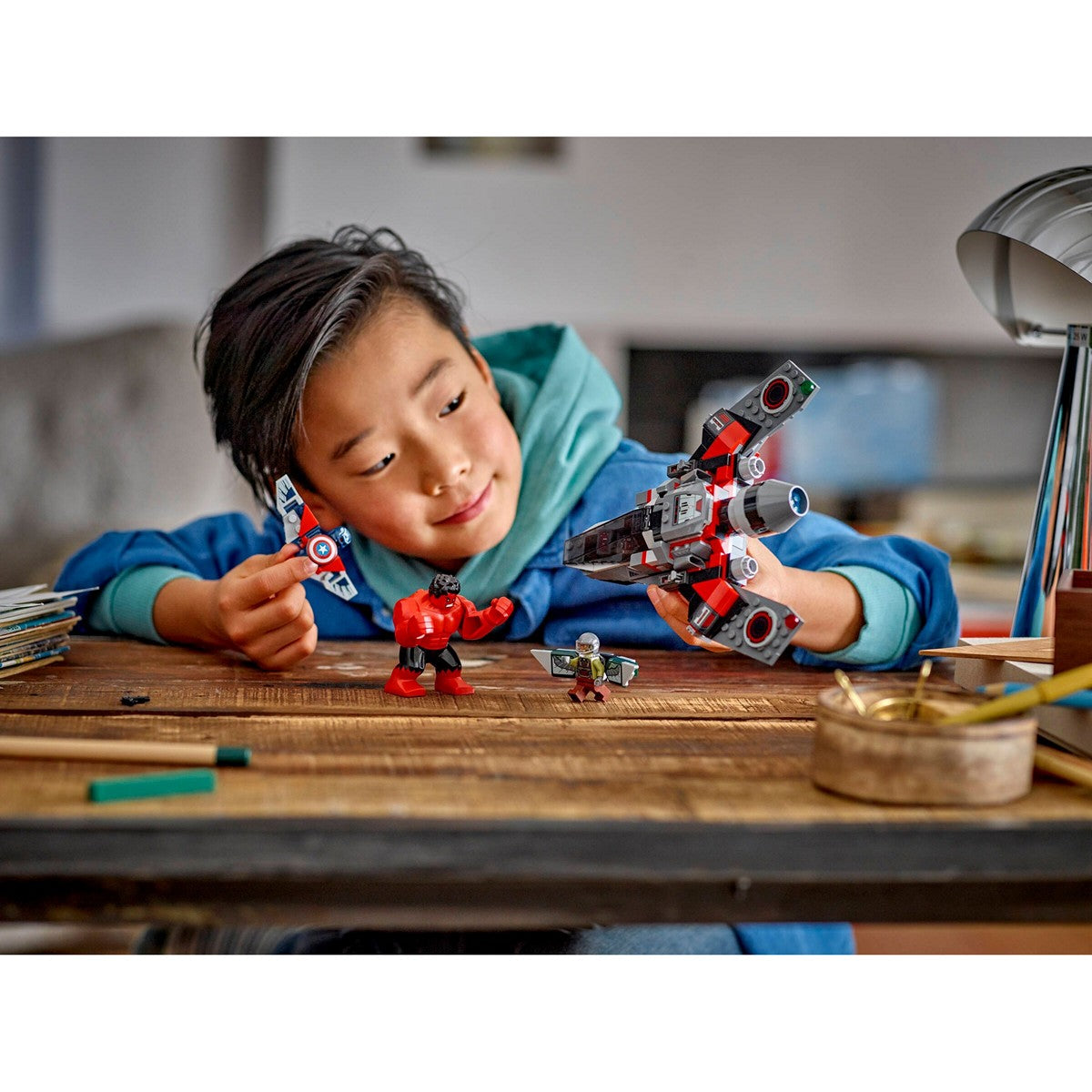 LEGO Superheroes 76292 Captain America vs Red Hulk Battle