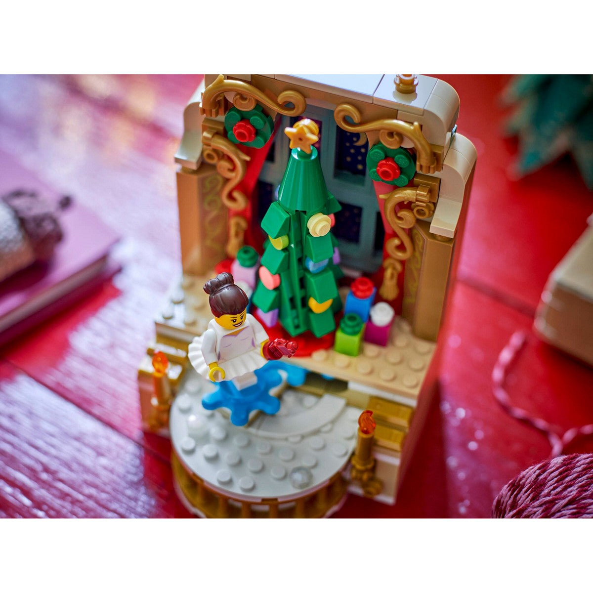 LEGO Seasonal 40701 Ballerina and Nutcracker Scene Christmas