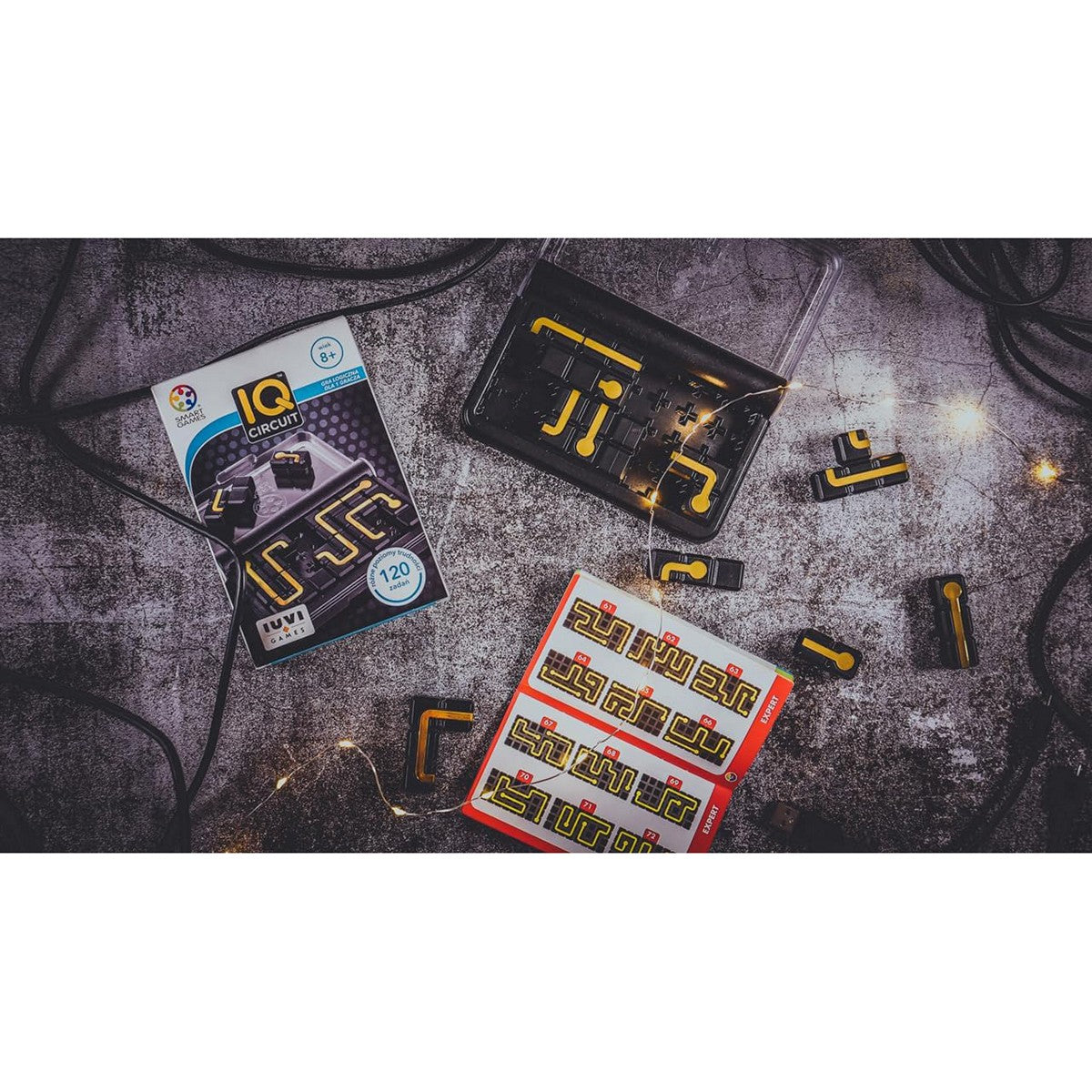 SmartGames 467 IQ Circuit Pocket Board Game Mainan Edukasi Anak Dewasa Travel Size Smart Games