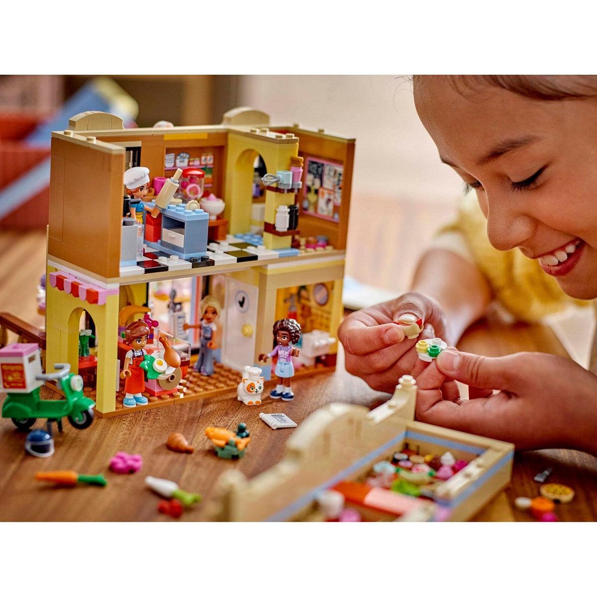 LEGO Friends 42655 Restaurant and Cooking School