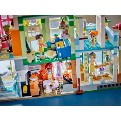 LEGO Friends 42670 Heartlake City Apartments and Stores