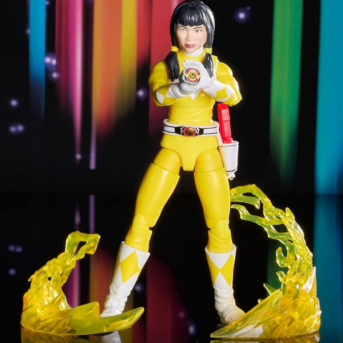 Hasbro Power Rangers F7385 Remastered Mighty Morphin Yellow Ranger Lightning Collection