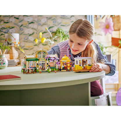 LEGO Friends 42671 Plant Café and Flower Shop