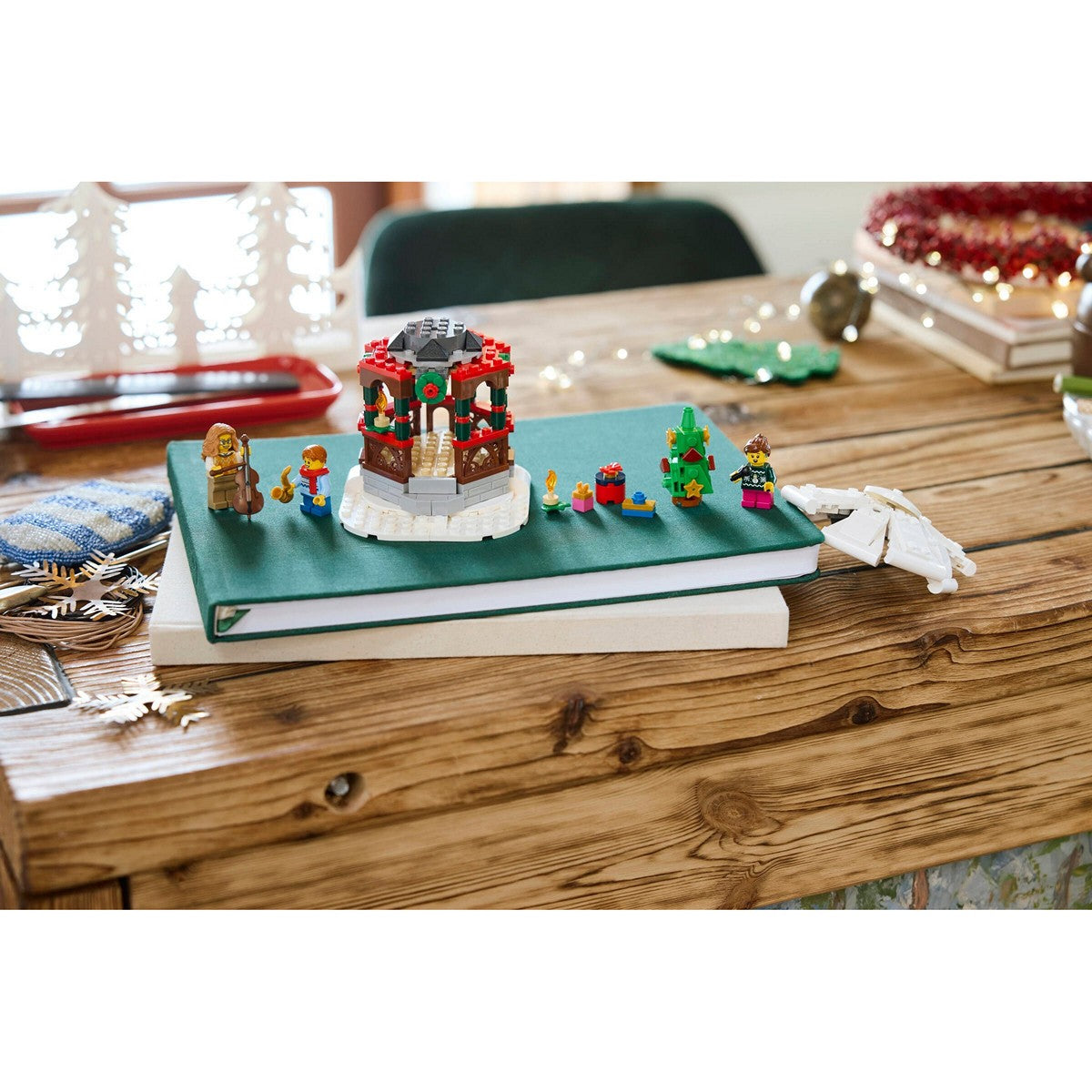 LEGO Promotional 40778 Winter Gazebo
