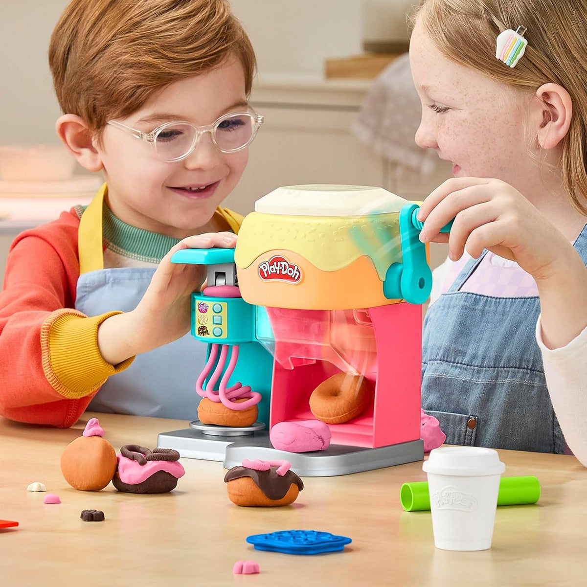 Play Doh Donut Bakery Playset Hasbro G2308 Playdoh