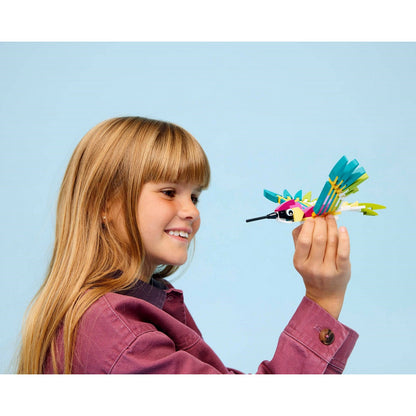 LEGO Creator 31384 Colourful Hummingbird