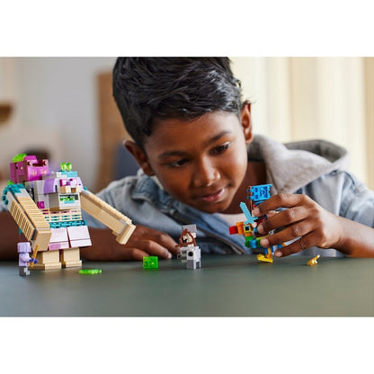 LEGO Minecraft 21257 The Devourer Showdown
