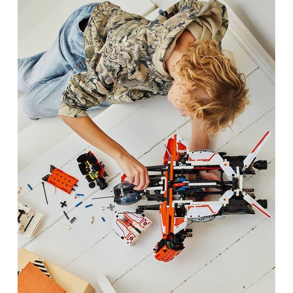 LEGO Technic 42181 VTOL Heavy Cargo Spaceship LT81