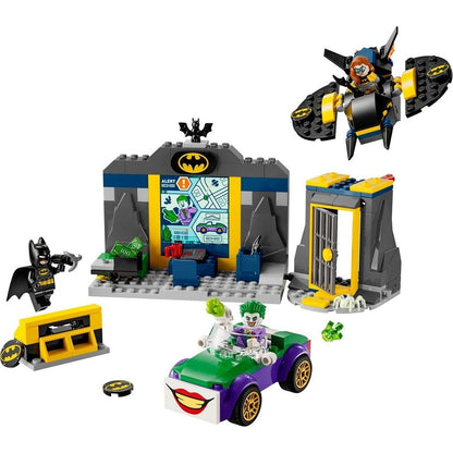 LEGO Superheroes 76272 The Batcave with Batman, Batgirl and The Joker