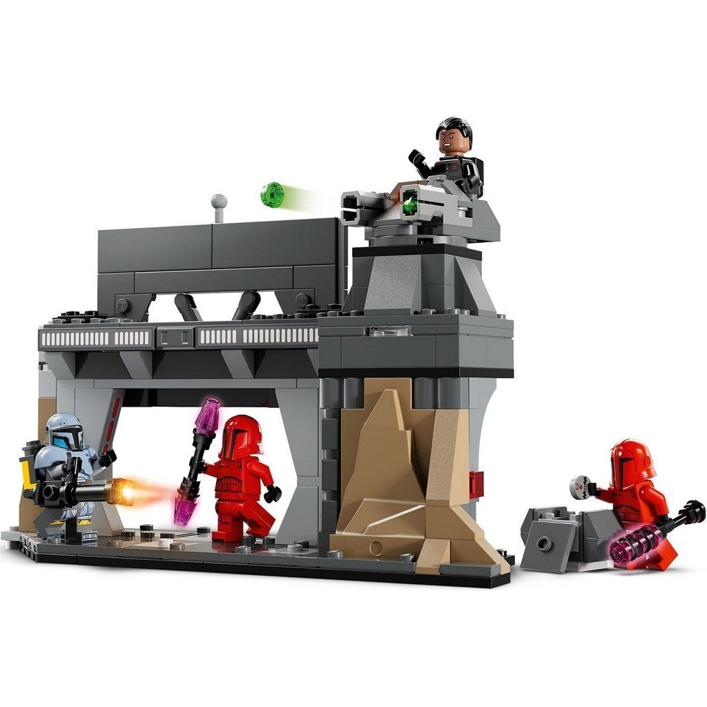 LEGO Star Wars 75386 Paz Vizsla and Moff Gideon Battle